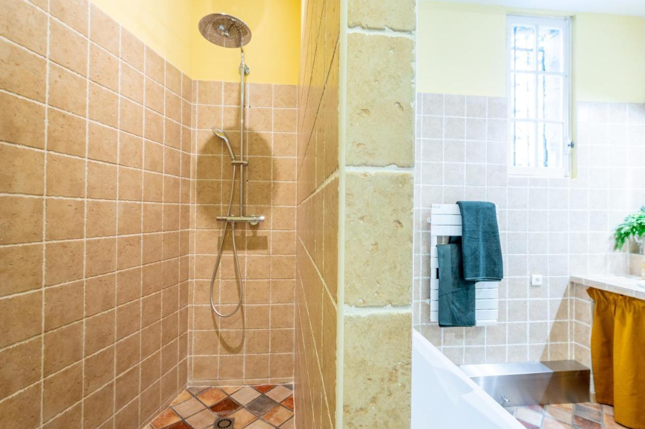 אביניון Place Du Palais Des Papes 3 Chambres Parking Climatisation 3 Salles De Bain מראה חיצוני תמונה